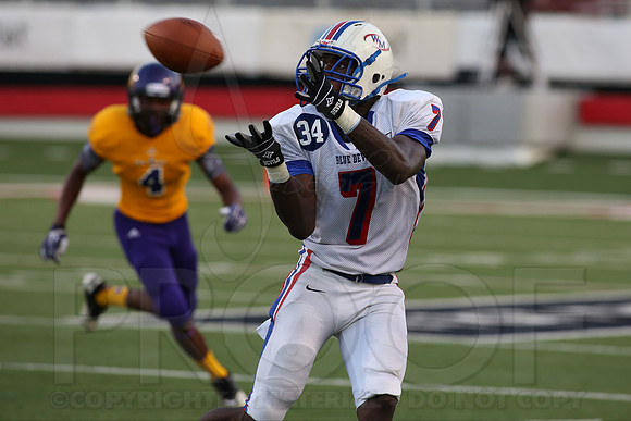 Ashdown vs West Memphis 9-2-13 (© Justin Manning) JWM0129