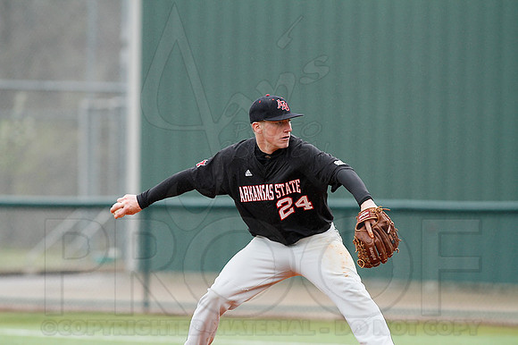 ASU @ UALR baseball 3-17-13 (© Justin Manning) JWM0169