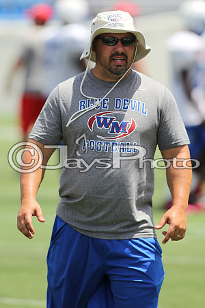 Football Team Camp (War Memorial Stadium) 6-16-2015 (©Justin Manning) JWM_0018