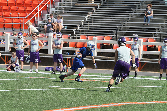 1st Annual James King 7 on 7 (Malvern) (� Justin Manning) JWM0124