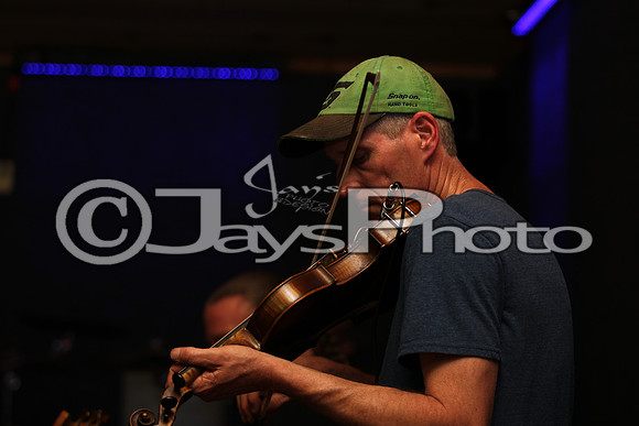 Midnight Hurricanes (Bubba Brew's) 4-26-2015 (©Justin Manning) JWM_0072