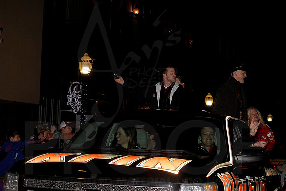 GoDaddy Bowl Mardi Gras Parade (©Justin Manning) JWM_0119