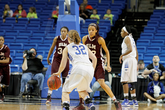 Middle Tennessee vs ULM  Women's 3-9-13 JWM0134 (©Justin Manning)