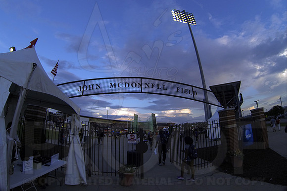 NCAA West Track and Field Preliminaries 5-30-2014 (© Justin Manning) JWM_0650