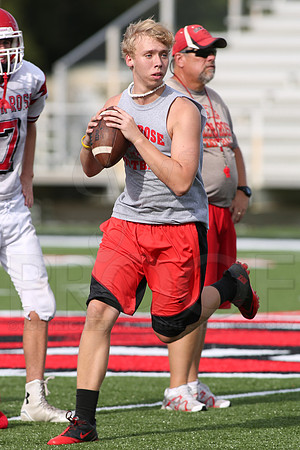 Glen Rose Football Practice 9-2-2014 (©Justin Manning) JWM_225