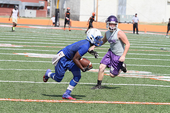 1st Annual James King 7 on 7 (Malvern) (� Justin Manning) JWM0127