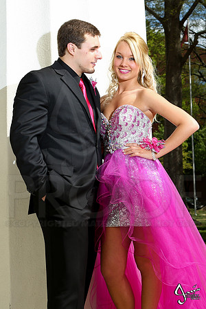 Prom pictures (Maria Vest) 4-11-2014 (© Justin Manning) JWM_0017