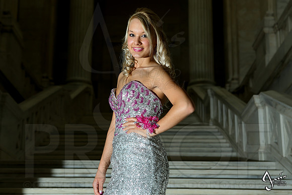 Prom pictures (Maria Vest) 4-11-2014 (© Justin Manning) JWM_0046