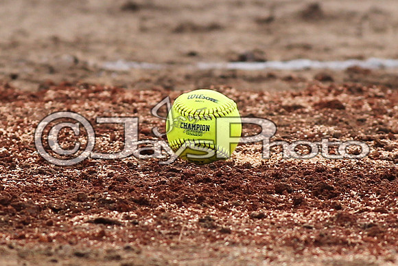 Glen Rose @ Malvern Softball 3-16-2015 (©Justin Manning) JWM_325