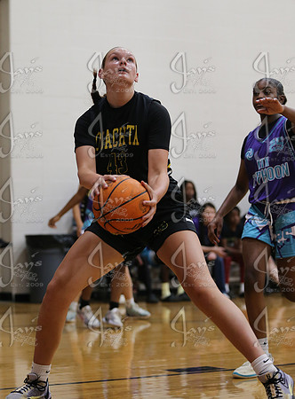 Evolution vs. EXT Typhoon (AAU High School Girls Basketball) 4-26-25_JWM_0257