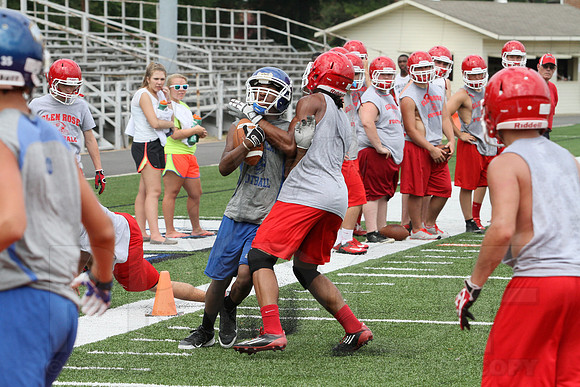 1st Annual James King 7 on 7 (Malvern) (� Justin Manning) JWM0259
