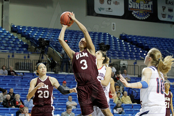 Florida Atlantic vs. UL-Monroe Women's JWM0305 (©Justin Manning)