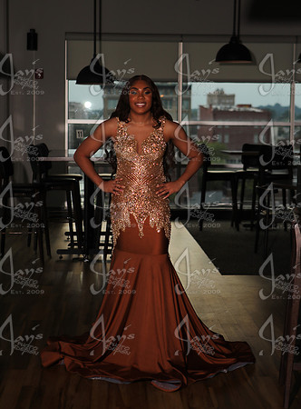 Ky Wilson (Little Rock Central Prom) 4-26-25_JWM_0041