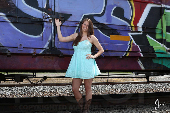 Collin & Makayla Senior pics 4-14-13 (© Justin Manning) JWM0218