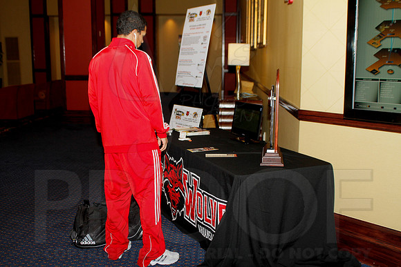 Go Daddy Bowl Registration 1-2-12 (Justin Manning)0017