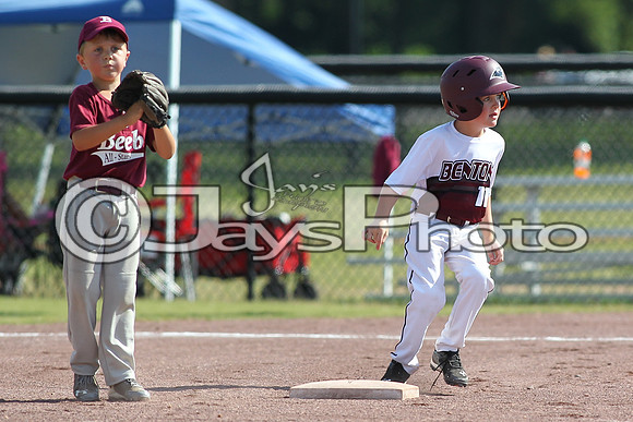 Benton vs. Beebe 6 year old All-Stars 6-28-2015 (©Justin Manning) JWM_0058