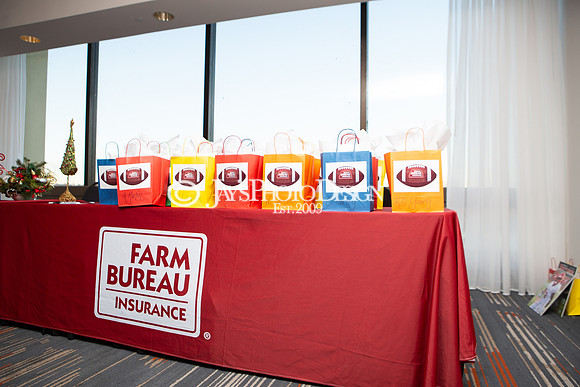 Hooten's Farm Bureau Awards Banquet 12-11-23_JWM_0055_