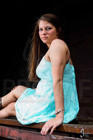 Collin & Makayla Senior pics 4-14-13 (© Justin Manning) JWM0258