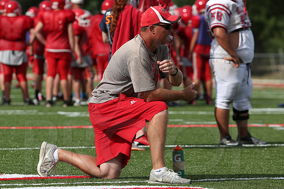 Glen Rose Football Practice 9-2-2014 (©Justin Manning) JWM_179