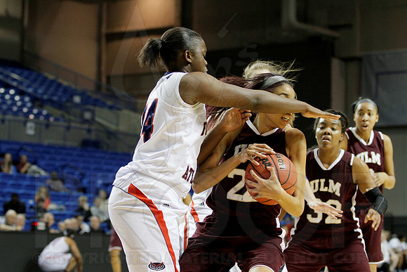 Florida Atlantic vs. UL-Monroe Women's JWM0120 (©Justin Manning)