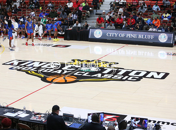 St. Joseph Santa Maria (CA) vs. Duncanville (TX) 12-28-23_JWM_0309