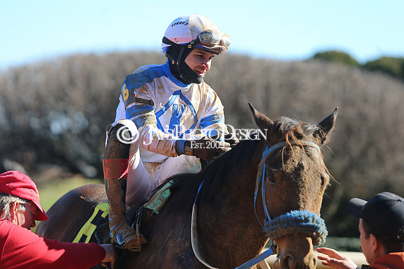 z240101_SmartyJonesStakesDay_JWM_0054