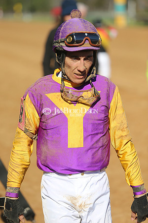 z240101_SmartyJonesStakesDay_JWM_0067