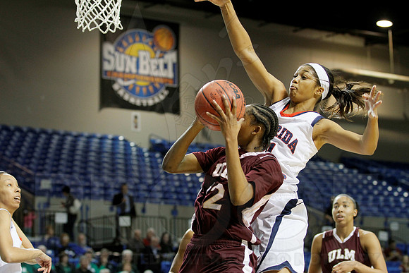 Florida Atlantic vs. UL-Monroe Women's JWM0191 (©Justin Manning)