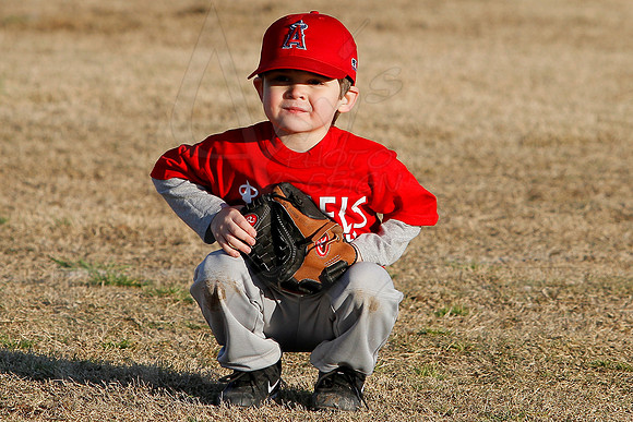 T-ball Angel's & Rangers 3-26-13 (© Justin Manning) JWM0085