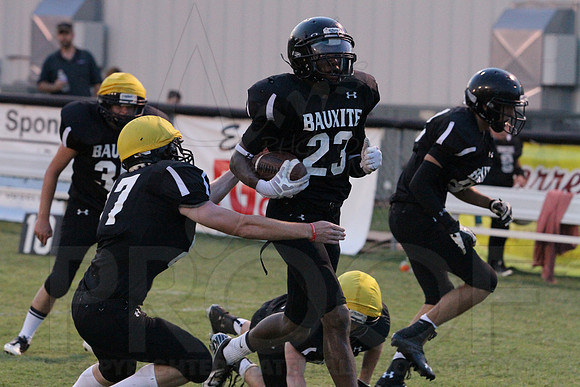 Bauxite Black-Gray games 4th, 5th, 6th, Junior high, Senior high scrimmage 8-22-13 (© Justin Manning) JWM0240
