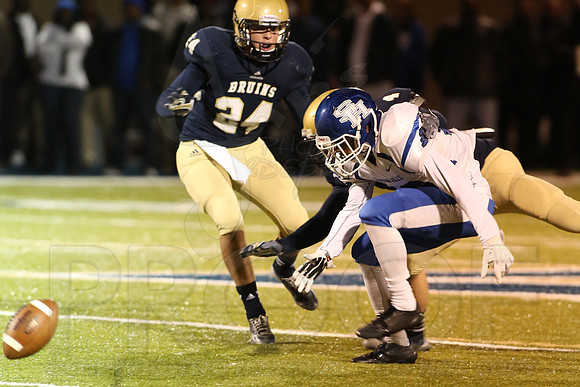 Sylvan Hills @ Pulaski Academy 11-7-2014 (©Justin Manning) JWM_054