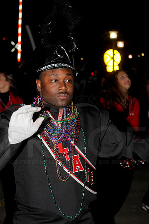 GoDaddy Bowl Mardi Gras Parade (©Justin Manning) JWM_0235