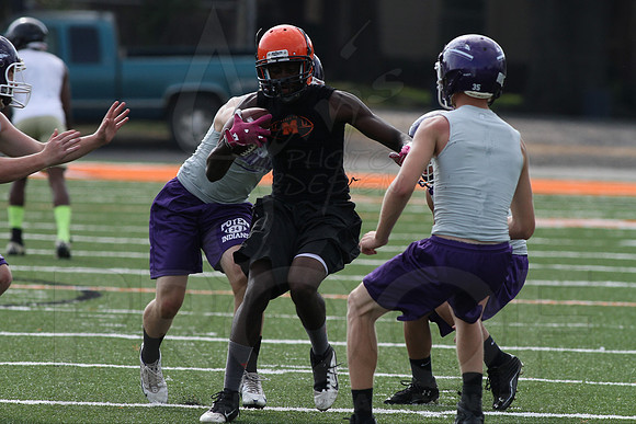 1st Annual James King 7 on 7 (Malvern) (� Justin Manning) JWM0006