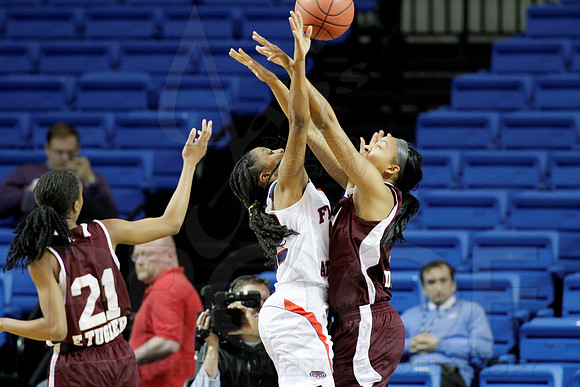 Florida Atlantic vs. UL-Monroe Women's JWM0161 (©Justin Manning)