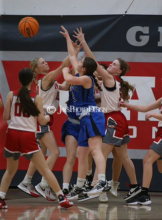 Bismarck @ Glen Rose 7th grade girls (Homecoming) 2-2-24_JWM_0025