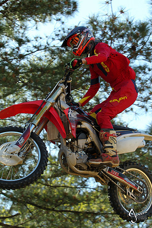 Devin Guthrie senior pictures_JWM_0158