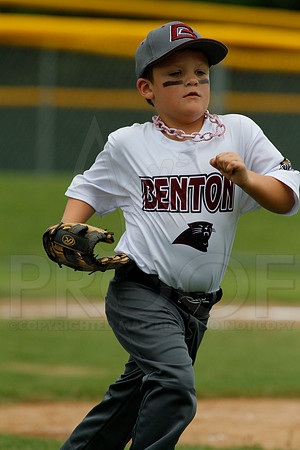Benton vs. Lonoke 5-6 year old All Stars 6-27-2014 (©Justin Manning) JWM_049