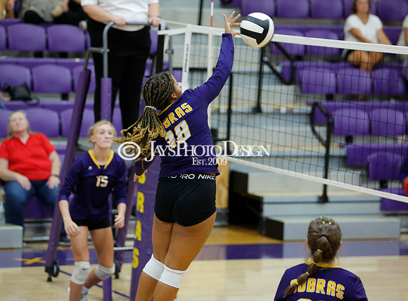 Magnolia @ Fountain Lake (Freshman) 9-13-22_JWM_0050
