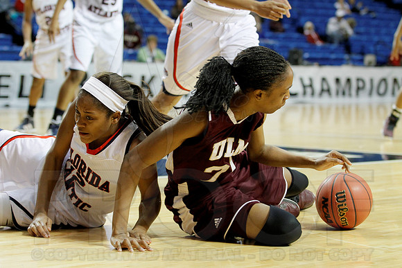 Florida Atlantic vs. UL-Monroe Women's JWM0250 (©Justin Manning)