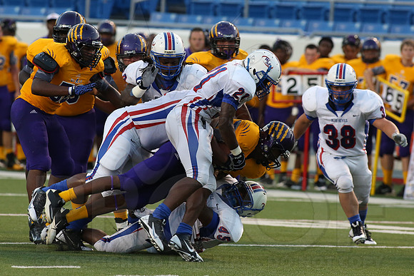 Ashdown vs West Memphis 9-2-13 (© Justin Manning) JWM0172