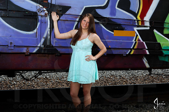 Collin & Makayla Senior pics 4-14-13 (© Justin Manning) JWM0217