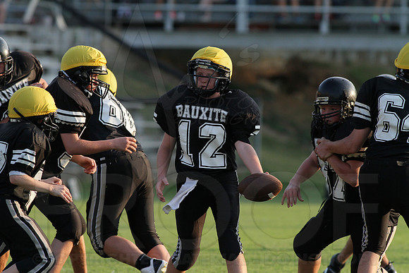 Bauxite Black-Gray games 4th, 5th, 6th, Junior high, Senior high scrimmage 8-22-13 (© Justin Manning) JWM0148