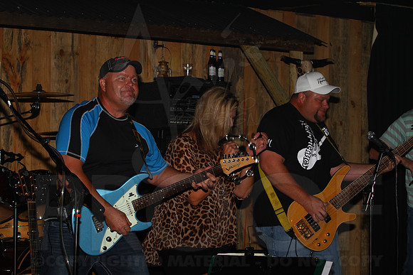 Midnight Hurricanes (Boogies) 8-2-2014 (©Justin Manning) JWM_059