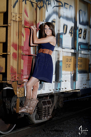 Taylor Anderson senior pictures 10-6-13 (© Justin Manning) JWM0007