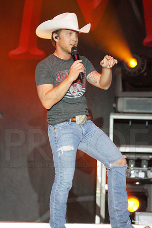Justin Moore Concert 8-4-12(Justin Manning)051