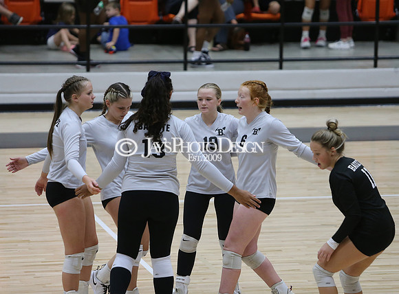 Bauxite @ Malvern 9th grade 8-27-24_JWM_0049