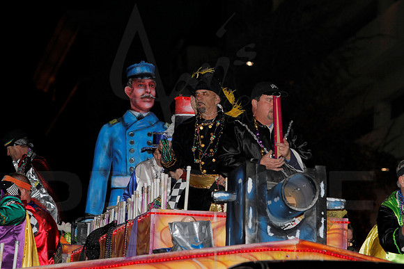 GoDaddy Bowl Mardi Gras Parade (©Justin Manning) JWM_0196
