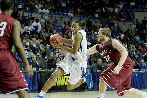 7A Boys State Finals-North Little Rock vs. Springdale 3-13-2014 (© Justin Manning) JWM_0300