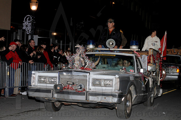 GoDaddy Bowl Mardi Gras Parade (©Justin Manning) JWM_0129