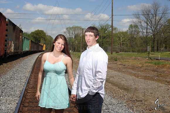 Collin & Makayla Senior pics 4-14-13 (© Justin Manning) JWM0194